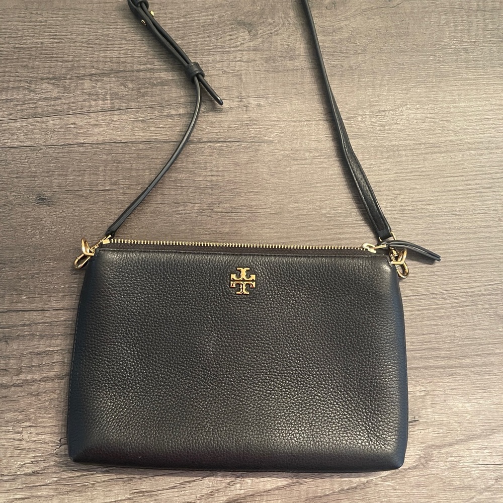 Tory Burch Mercer Pebbled Zip Crossbody